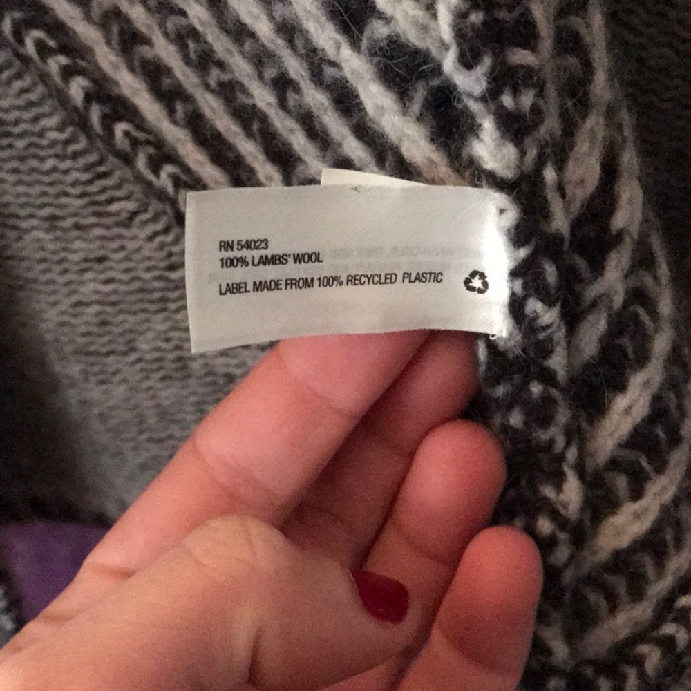 Gap Sweater - Picture 4 of 5